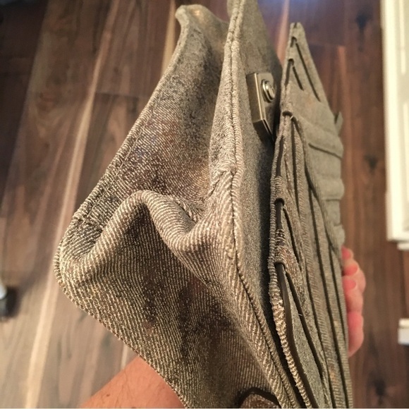 𝅺aimee Kestenberg On The Rocks Brushed Metallic Crossbody Bag - Picture 9 of 9